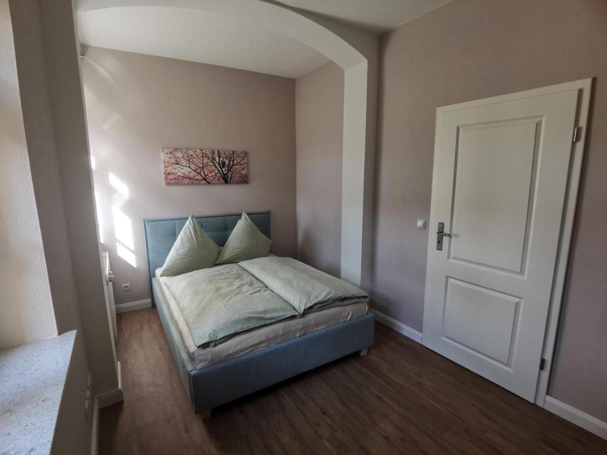 Ferienwohnung Am Stadtpark Naumburg  Exteriör bild