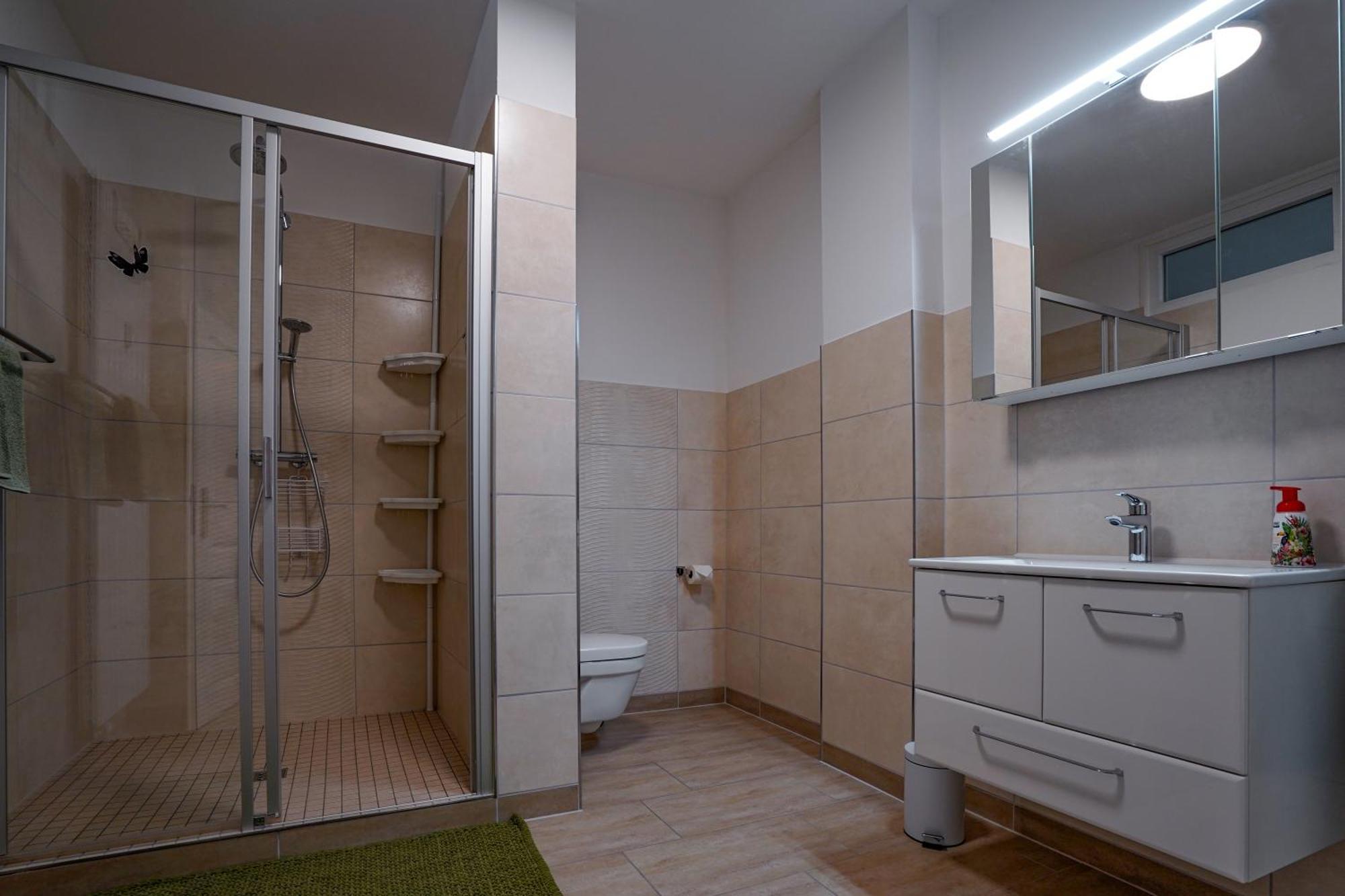 Ferienwohnung Am Stadtpark Naumburg  Exteriör bild